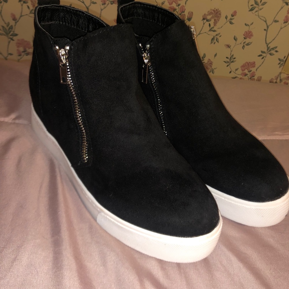 Black dressy flats booties